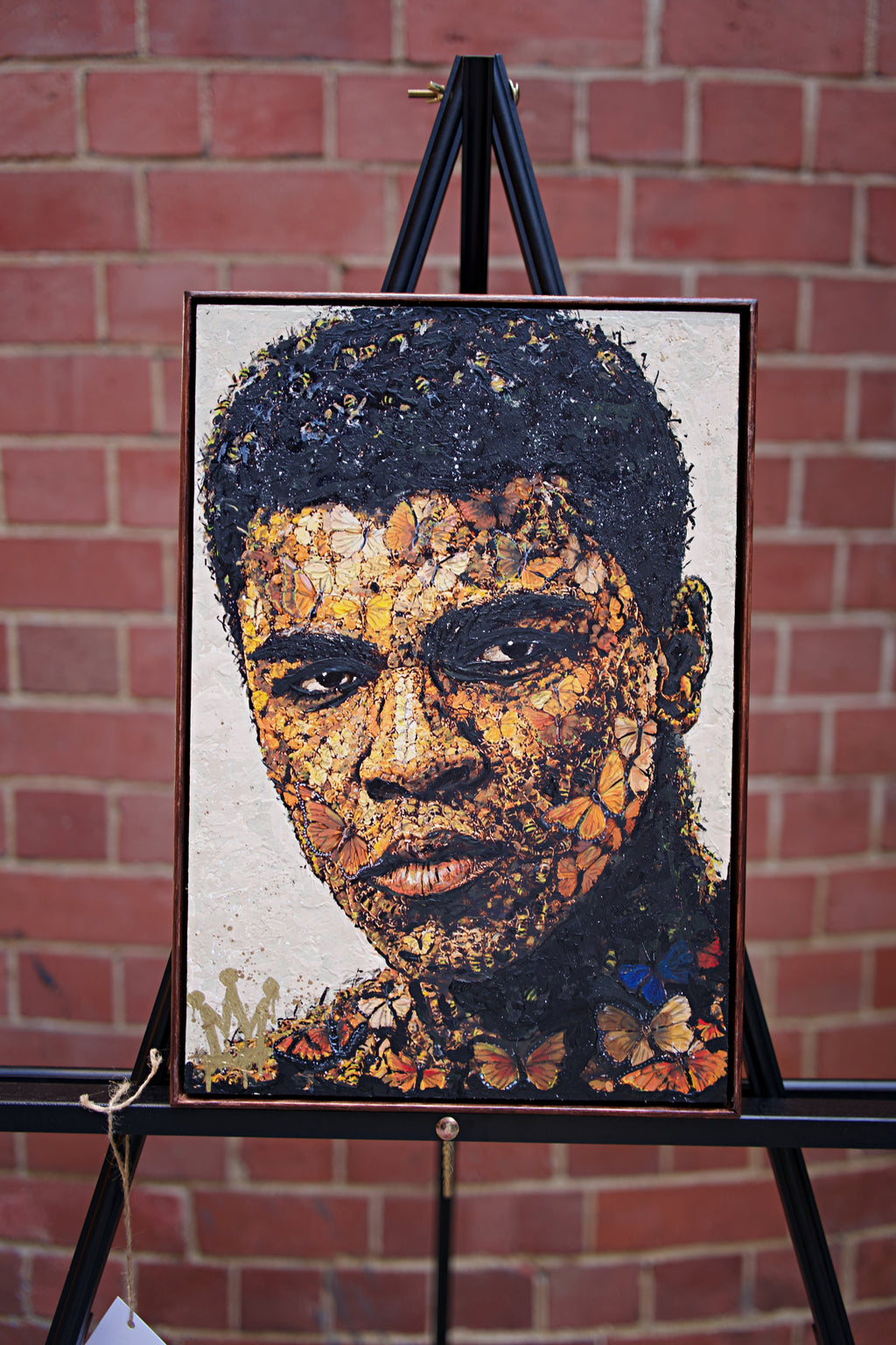 FLOAT LIKE A BUTTERFLY STING LIKE A BEE